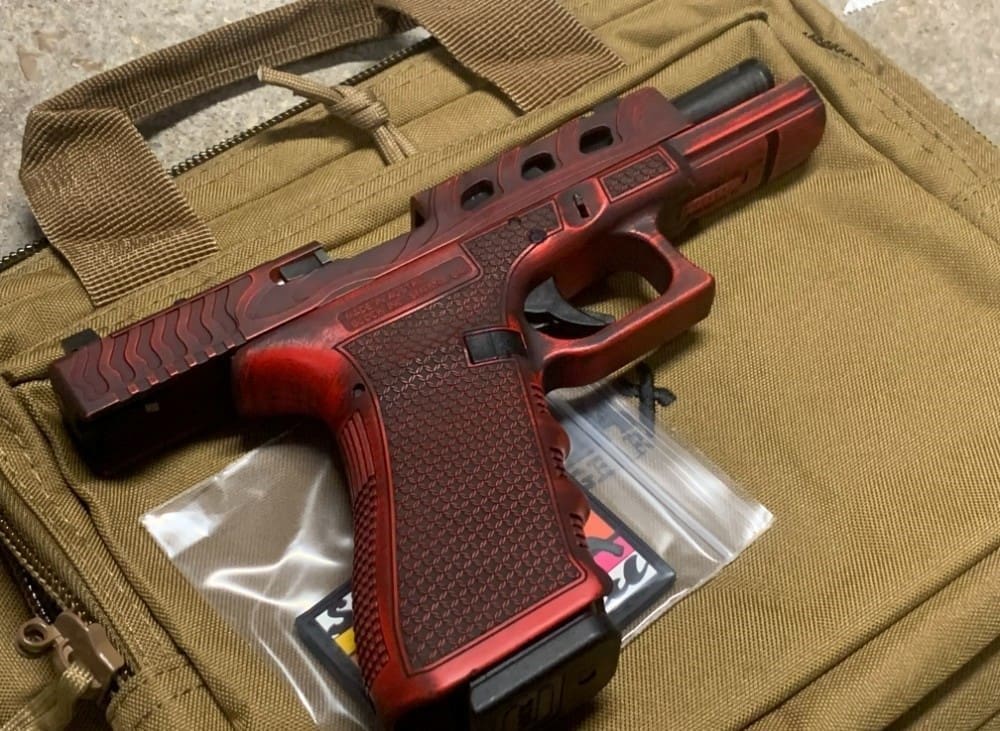 GLOCK 17 GEN 3 RED DRAGON SHARK COAST TACTICAL CUSTOM — image 3