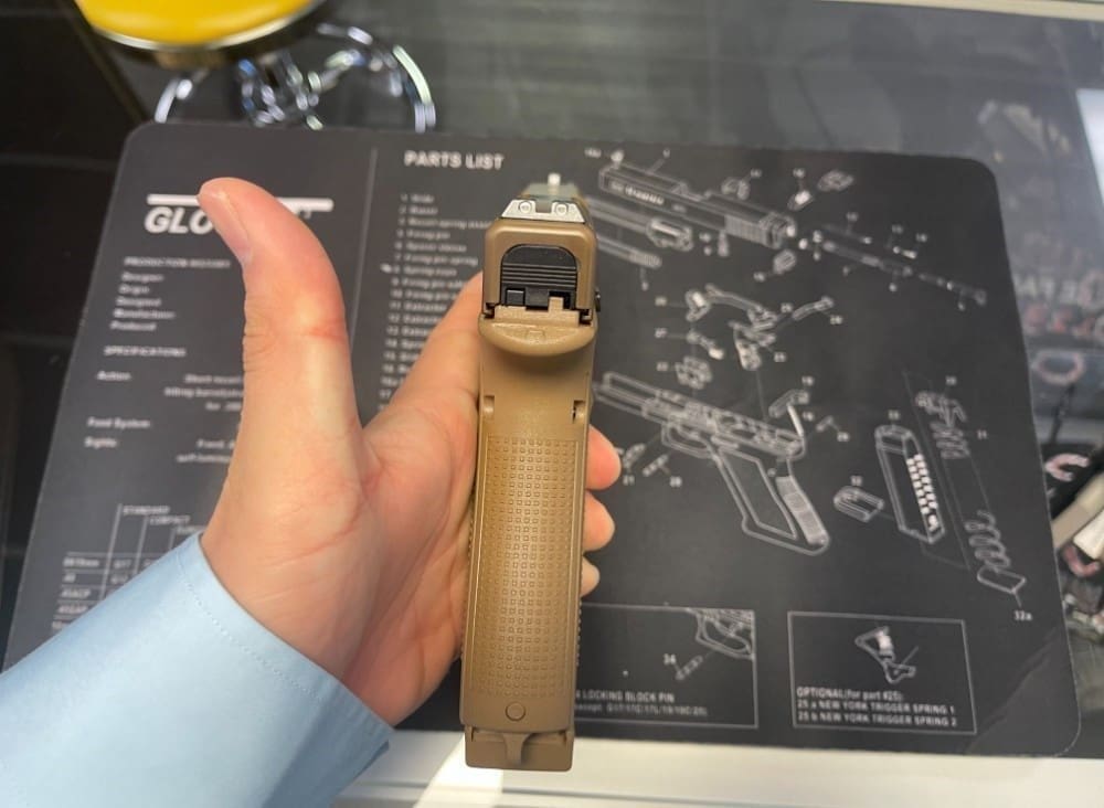 Glock 19 Gen 4 Full FDE — image 4